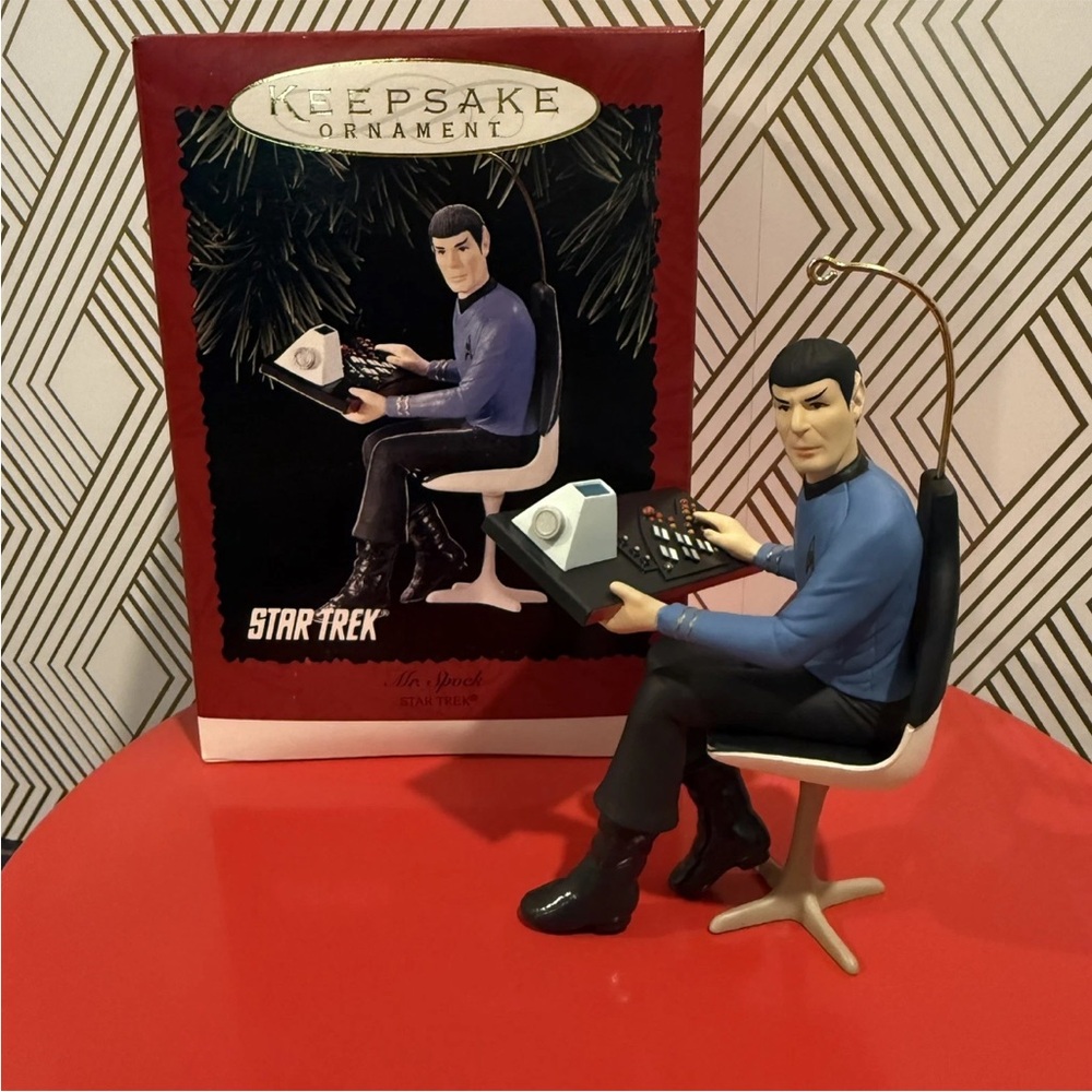 Hallmark Keepsake Christmas Ornament Star Trek Mr. Spock Vintage 1996 Brand New!